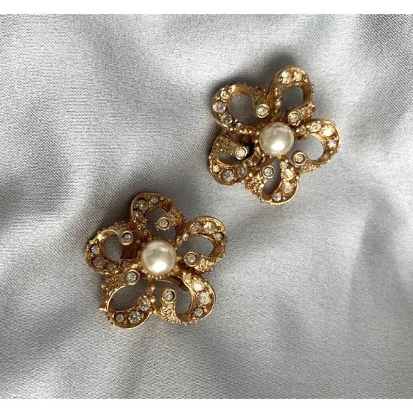 Vintage Hobe Gold Tone Faux Pearl Rhinestone Bows  7" Bracelet Clip Earring Set - Picture 10 of 12